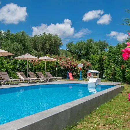 Villa Andreas With Swimming Pool