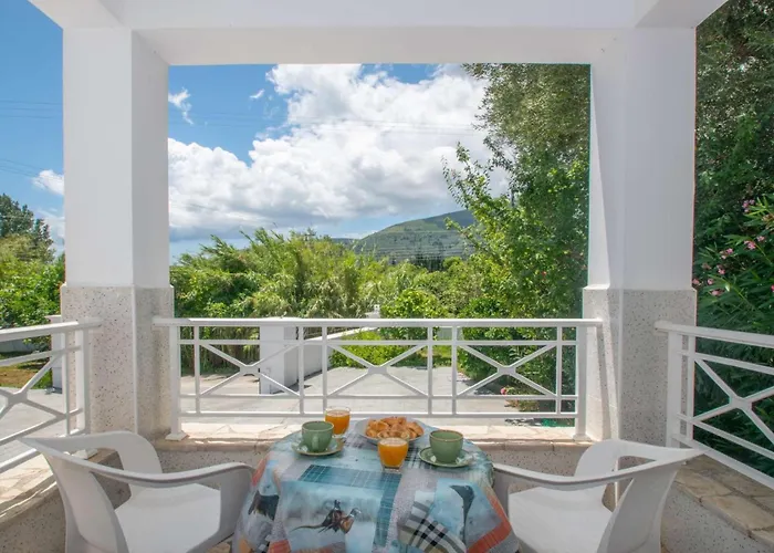 Andreas A Private Paradise For Families Μουζάκι