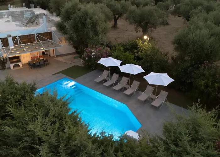 Andreas A Private Paradise For Families Μουζάκι